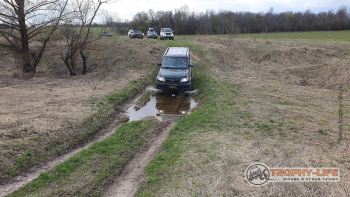 Фото Трофи-лайф 4х4 покатушка Радужный Водопад 30.04.22 - 179.jpg