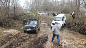 Фото Трофи-лайф 4х4 покатушка Радужный Водопад 30.04.22 - 118.jpg