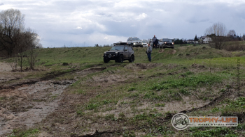 Фото Трофи-лайф 4х4 покатушка Радужный Водопад 30.04.22 - 164.jpg