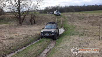 Фото Трофи-лайф 4х4 покатушка Радужный Водопад 30.04.22 - 182.jpg