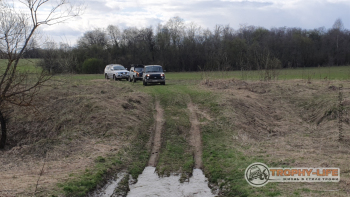 Фото Трофи-лайф 4х4 покатушка Радужный Водопад 30.04.22 - 185.jpg