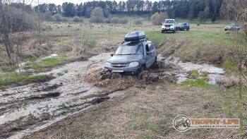 Фото Трофи-лайф 4х4 покатушка Радужный Водопад 30.04.22 - 226.jpg