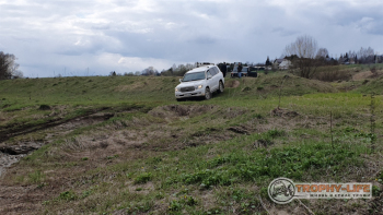 Фото Трофи-лайф 4х4 покатушка Радужный Водопад 30.04.22 - 170.jpg