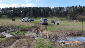 Фото Трофи-лайф 4х4 покатушка Радужный Водопад 30.04.22 - 219.jpg