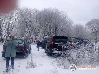 Фото Трофи-лайф 4х4 покатушка Радужный Водопад 04.02.23 - 106.jpg