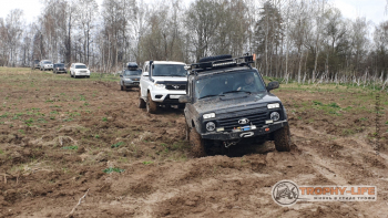 Фото Трофи-лайф 4х4 покатушка Радужный Водопад 30.04.22 - 133.jpg