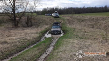 Фото Трофи-лайф 4х4 покатушка Радужный Водопад 30.04.22 - 181.jpg