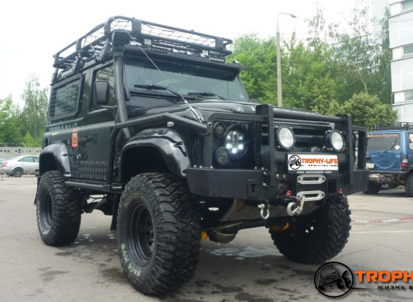 Defender 90 Супертуризм