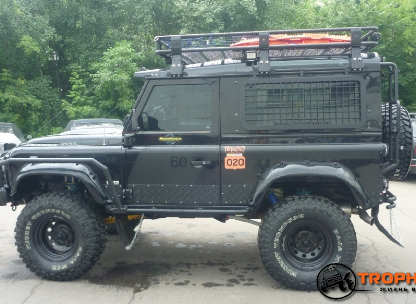 Defender 90 Супертуризм