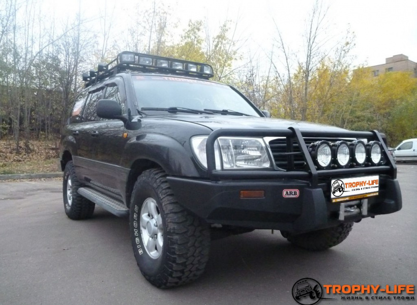 Toyota Land Cruiser 100