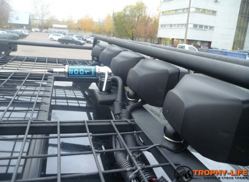Toyota Land Cruiser 100