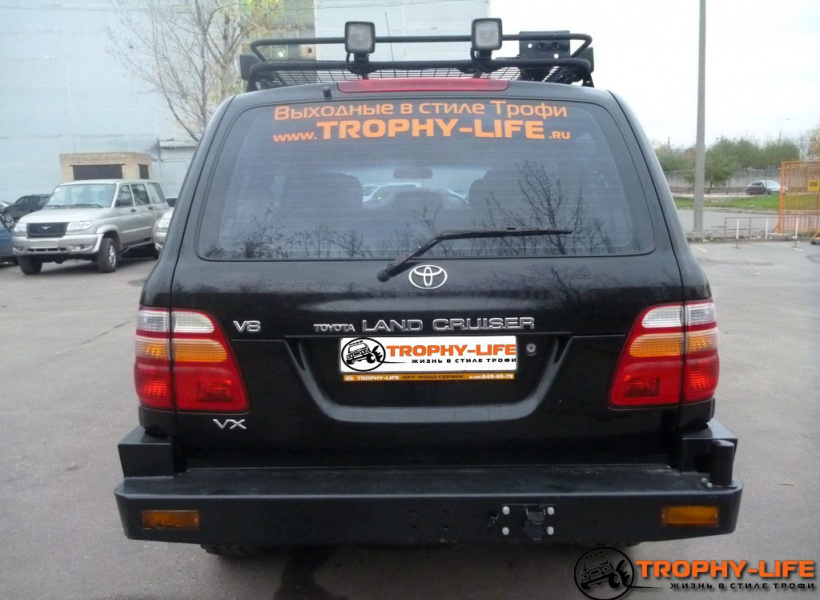 Toyota Land Cruiser 100