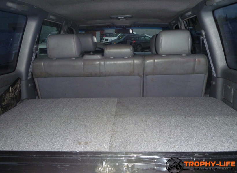 Toyota Land Cruiser 100