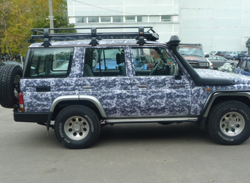 Toyota Land Cruiser 70, HZJ76