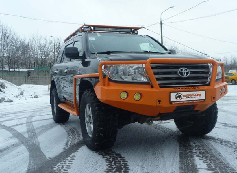 Toyota Land Cruiser 200