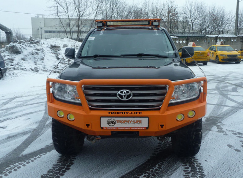 Toyota Land Cruiser 200