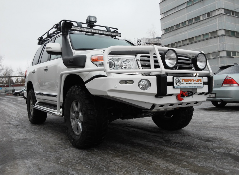Toyota Land Cruiser 200