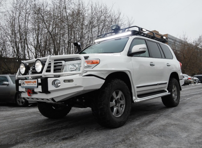 Toyota Land Cruiser 200