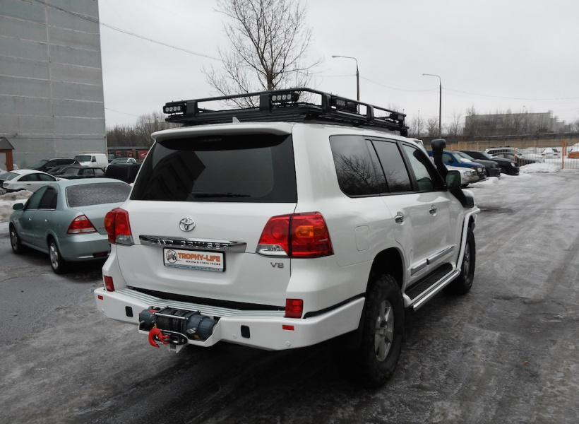 Toyota Land Cruiser 200