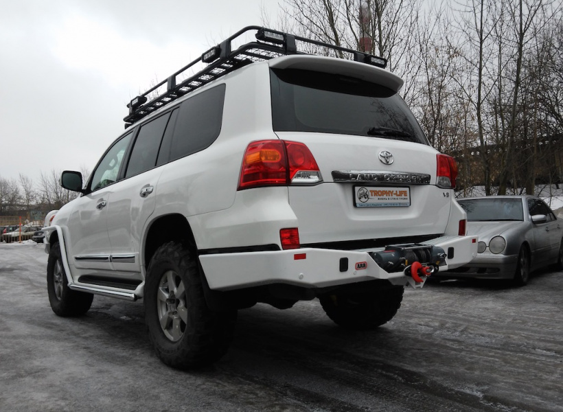 Toyota Land Cruiser 200
