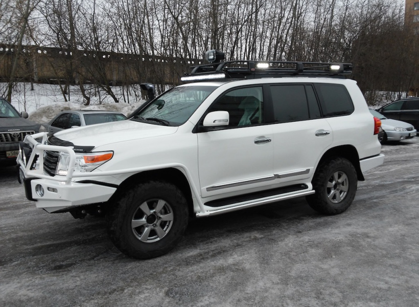 Toyota Land Cruiser 200