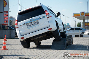 Тест-драйв автомобилей Toyota в Тойота центр Измайлово