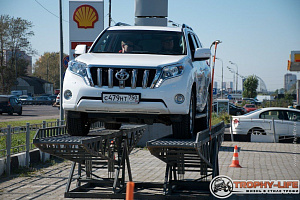 Тест-драйв автомобилей Toyota в Тойота центр Измайлово