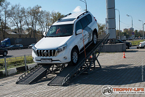 Тест-драйв автомобилей Toyota в Тойота центр Измайлово