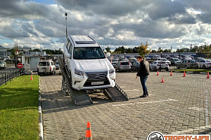 Тест-драйв Лексус