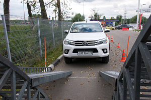 Тест-драйв Toyota LC200, LC Prado 150, Hilux 2015 в Тойота Центр Внуково