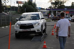 Тест-драйв Toyota LC200, LC Prado 150, Hilux 2015 в Тойота Центр Внуково