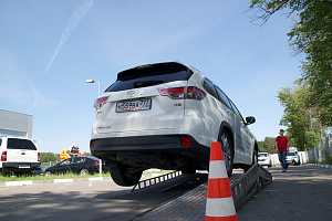 Тест-драйв Toyota