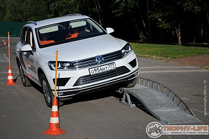 Тест-драйв BMW X3, X5, Skoda Yeti, Hyunday ix35, VW Touareg, Tiguan, Nissan X-trail 2015, Mini